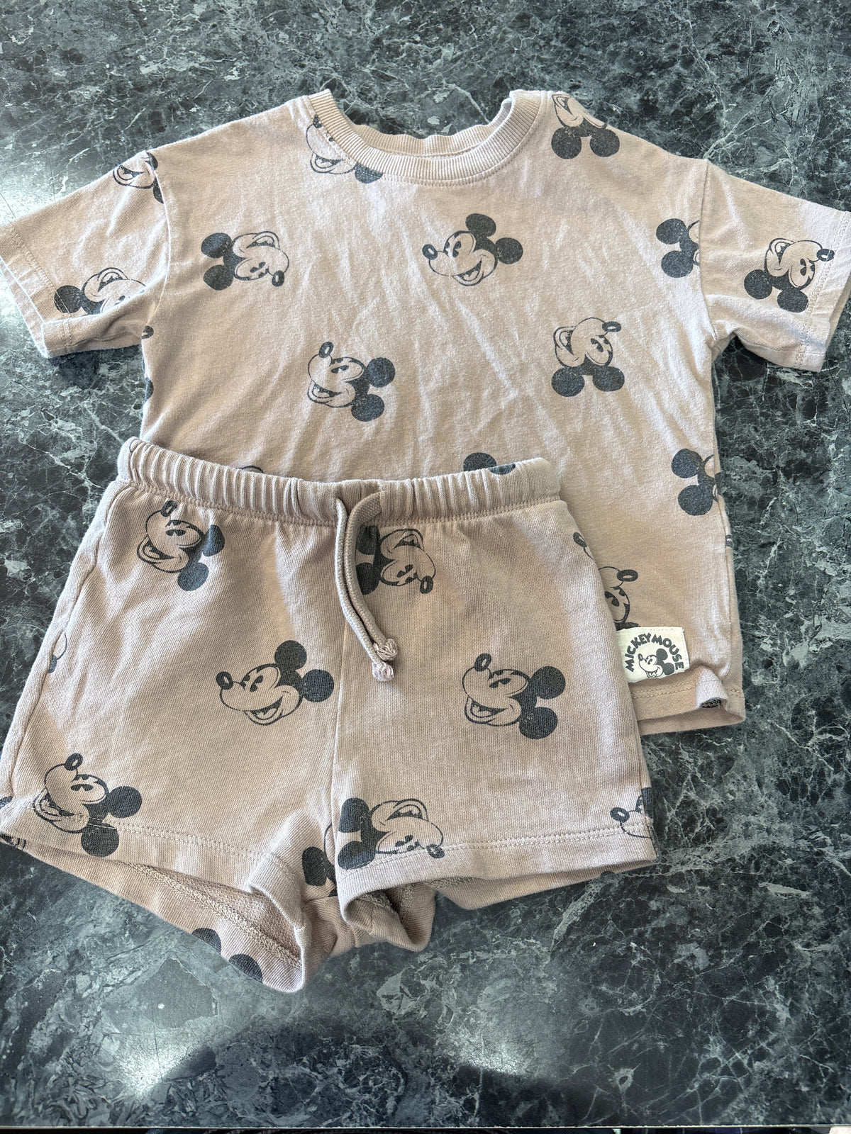 2T Mocha Mickey Graphic 2 Piece Set - Blemish