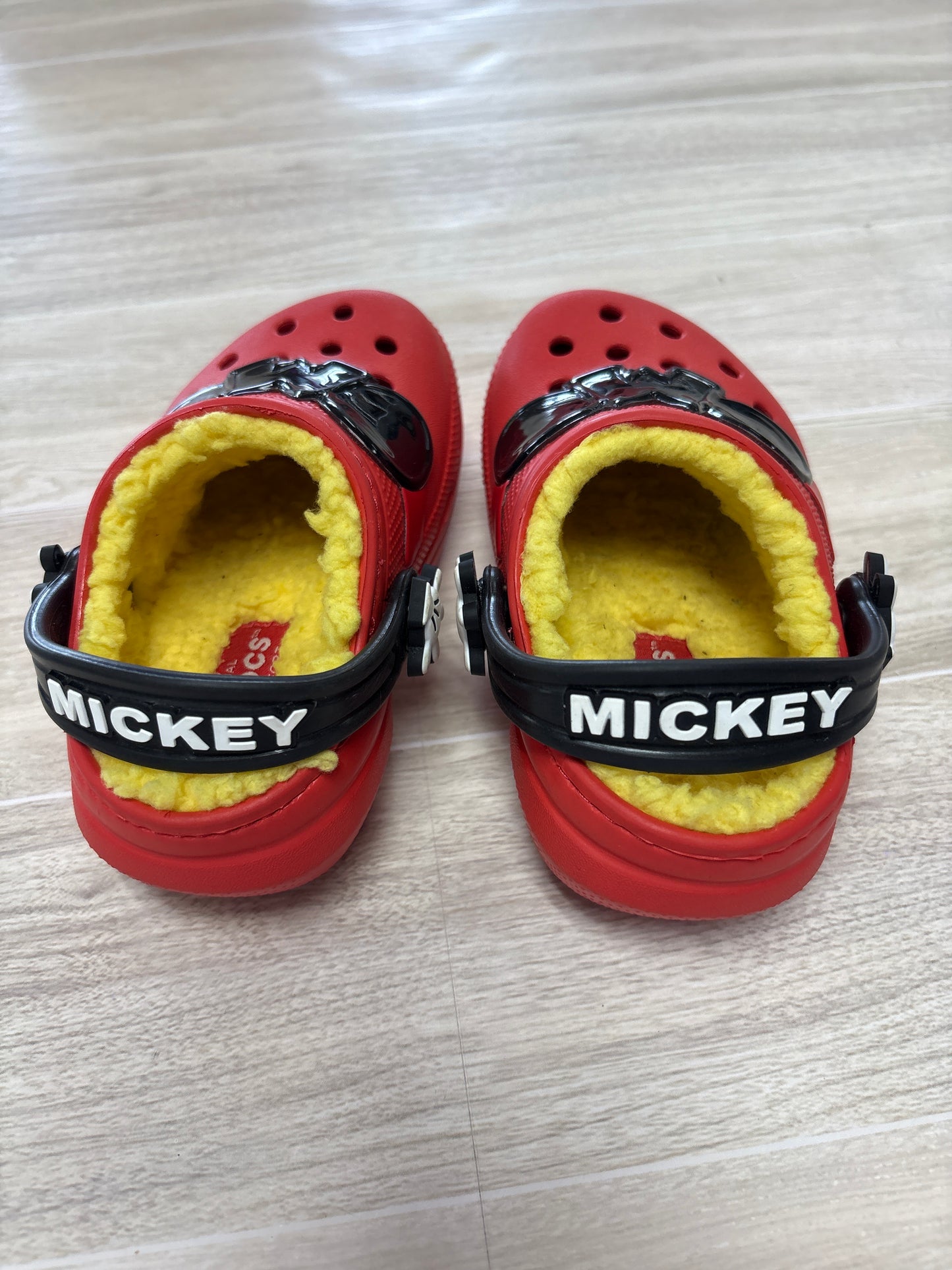 NWOT 6c Mickey Fur Lined Crocs