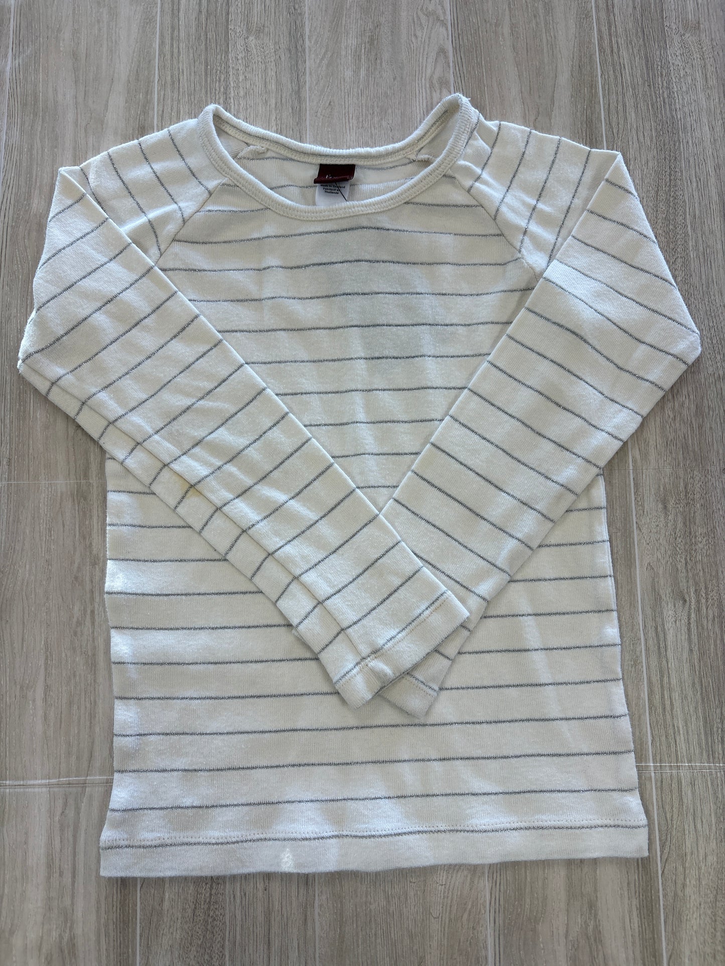 6 Tea Cream Silver Striped Long Sleeve
