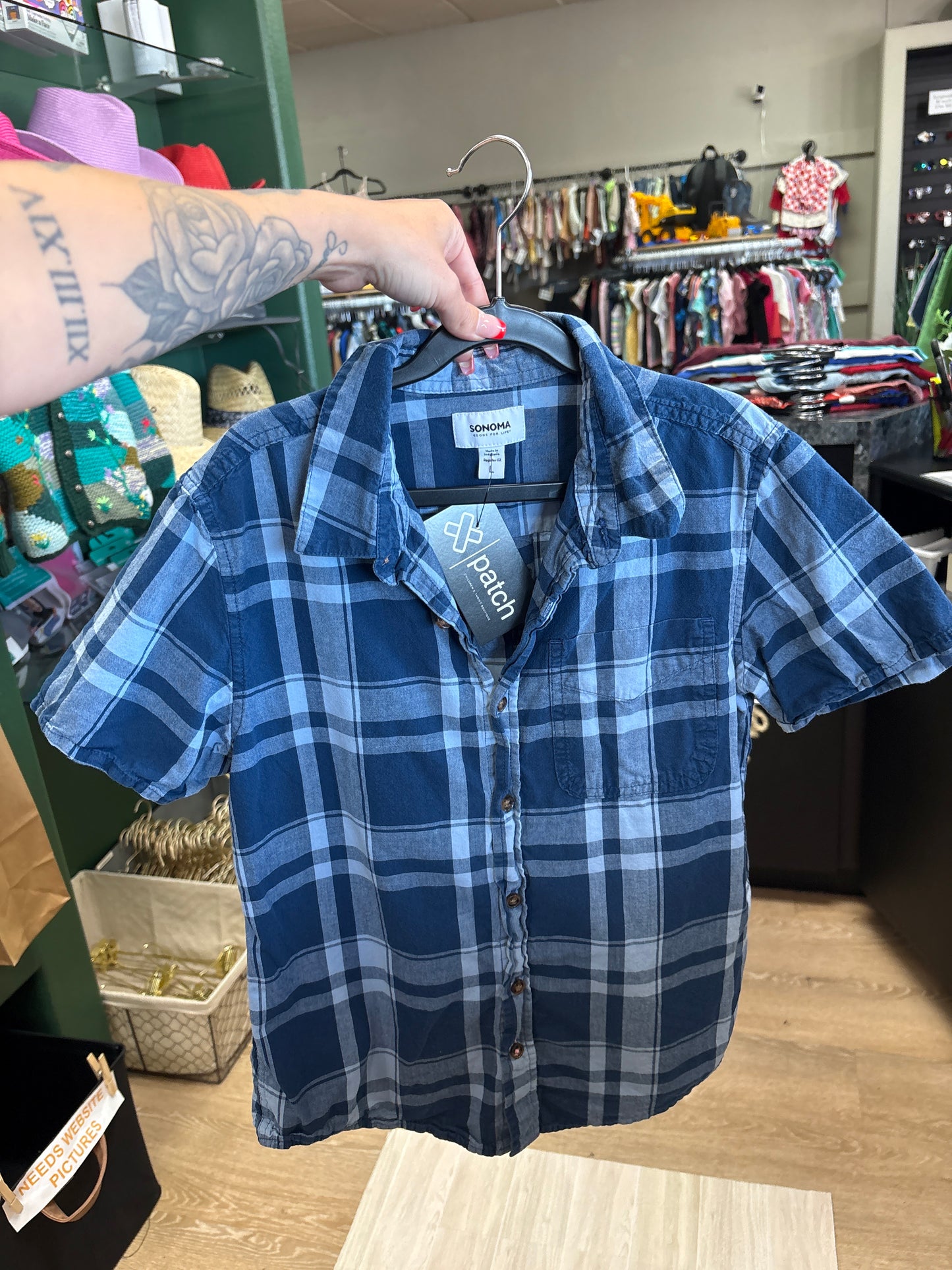 10/12 Blue Checkered Button Up Shirt