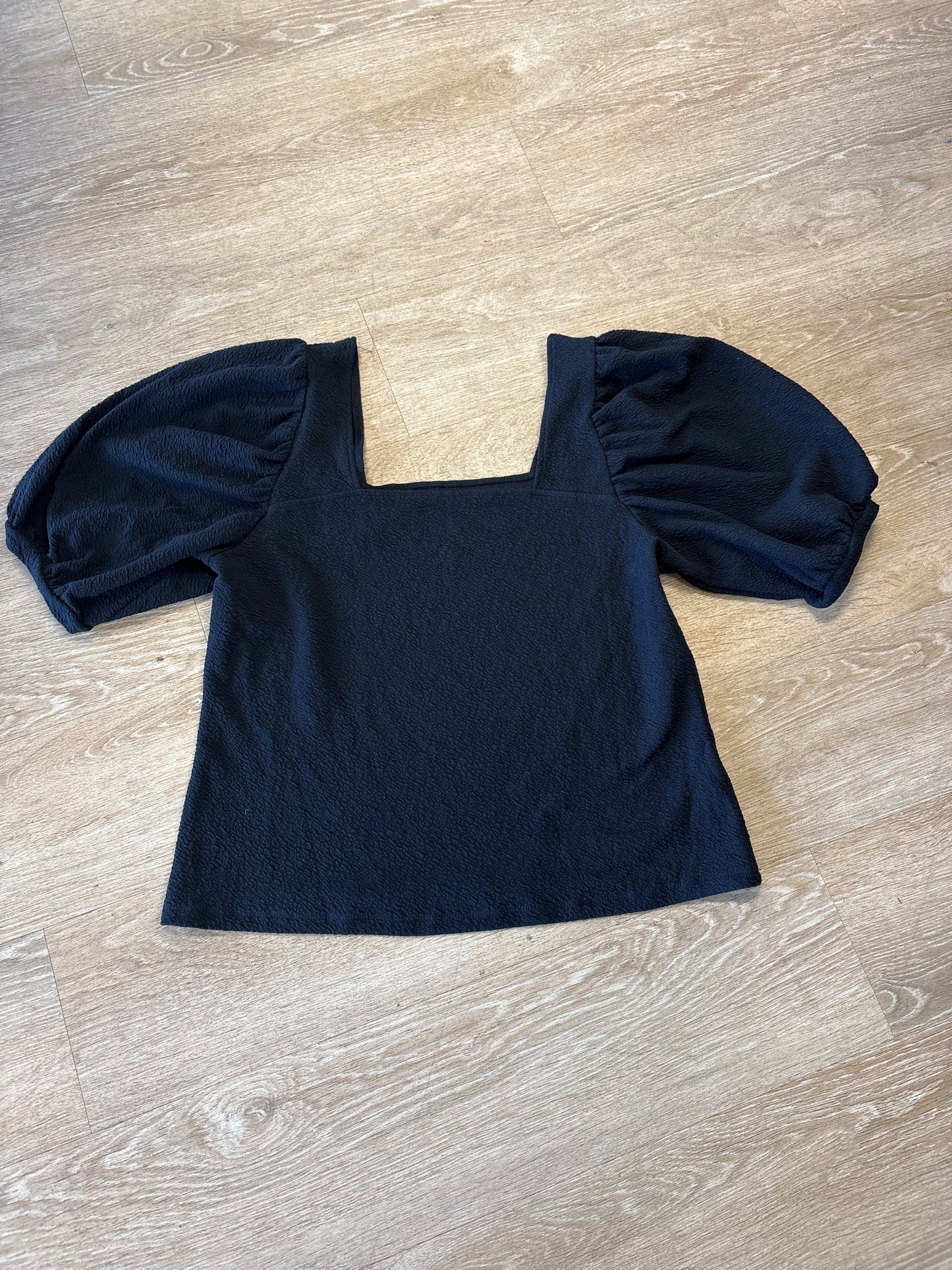 Womens XXLarge Black Puff Sleeve Blouse