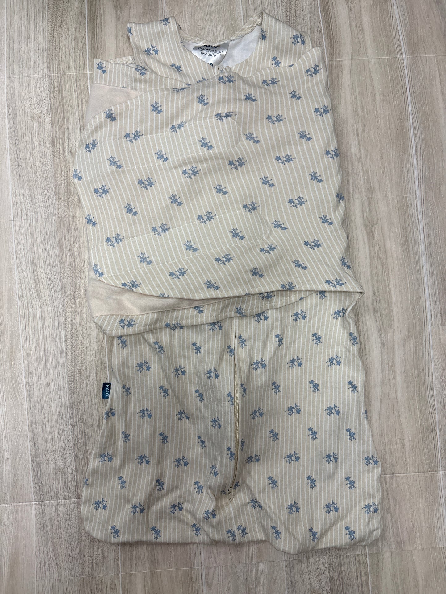 3-6m Halo Cream Pinstripe Blue Floral Sleepsack Swaddle