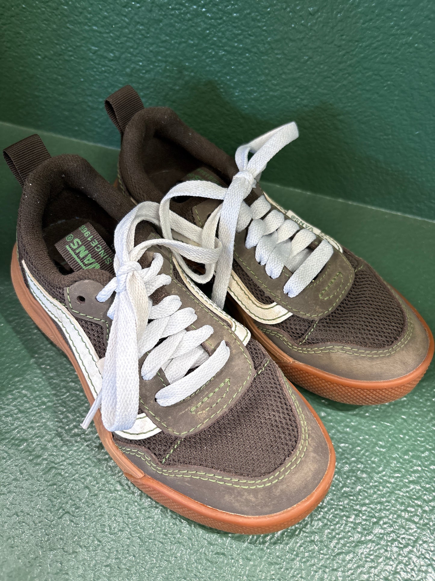 12c Vans Ultra Range Sneaker - Army Green
