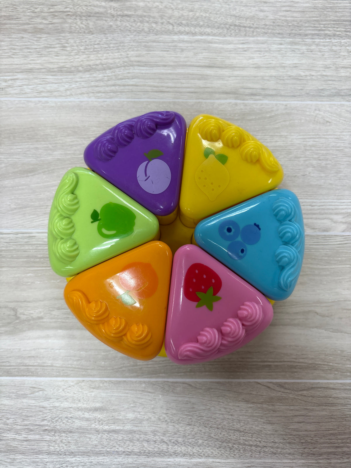 Toy - Plastic Cake Slices