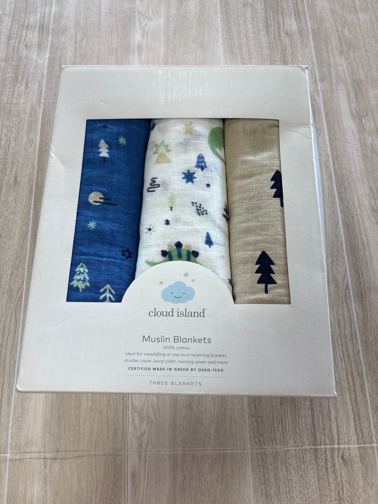 NWT Muslin Blankets Set of 3