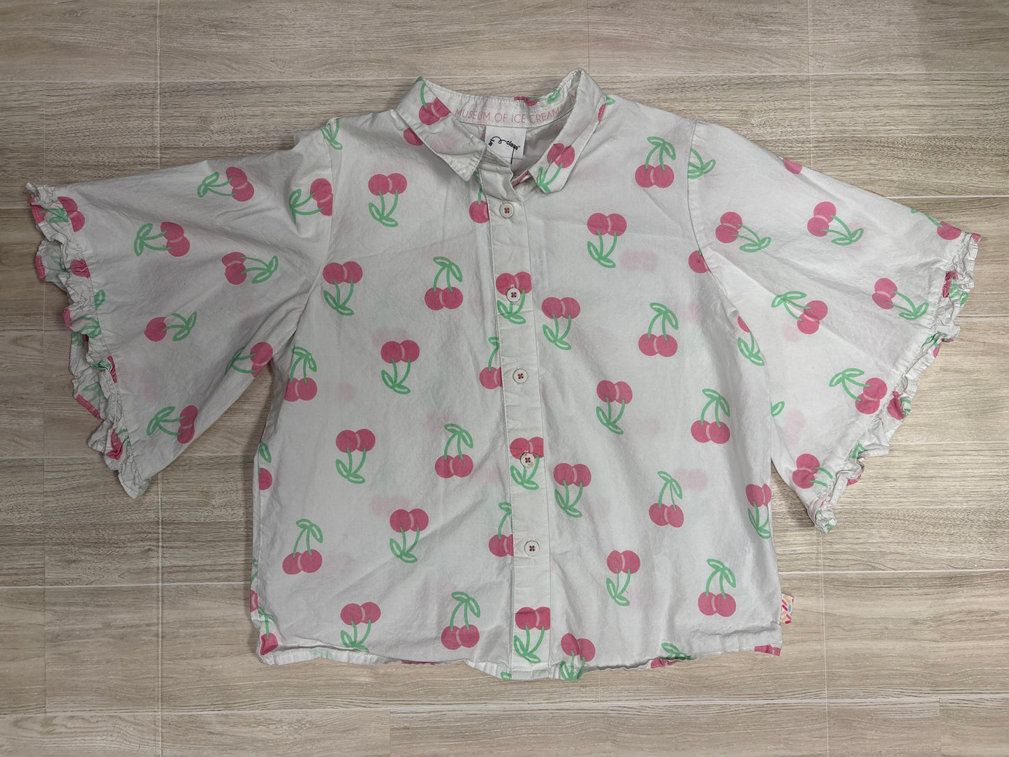 6x White Cherry Button Up Top