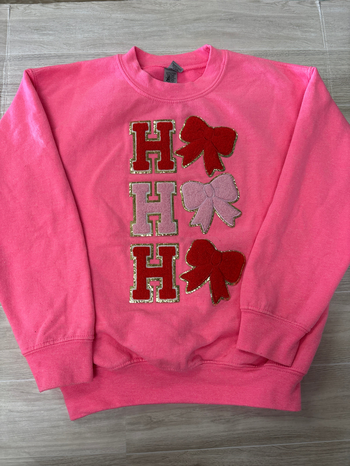 8/10 Hot Pink Ho Ho Ho Patch Detail Crewneck