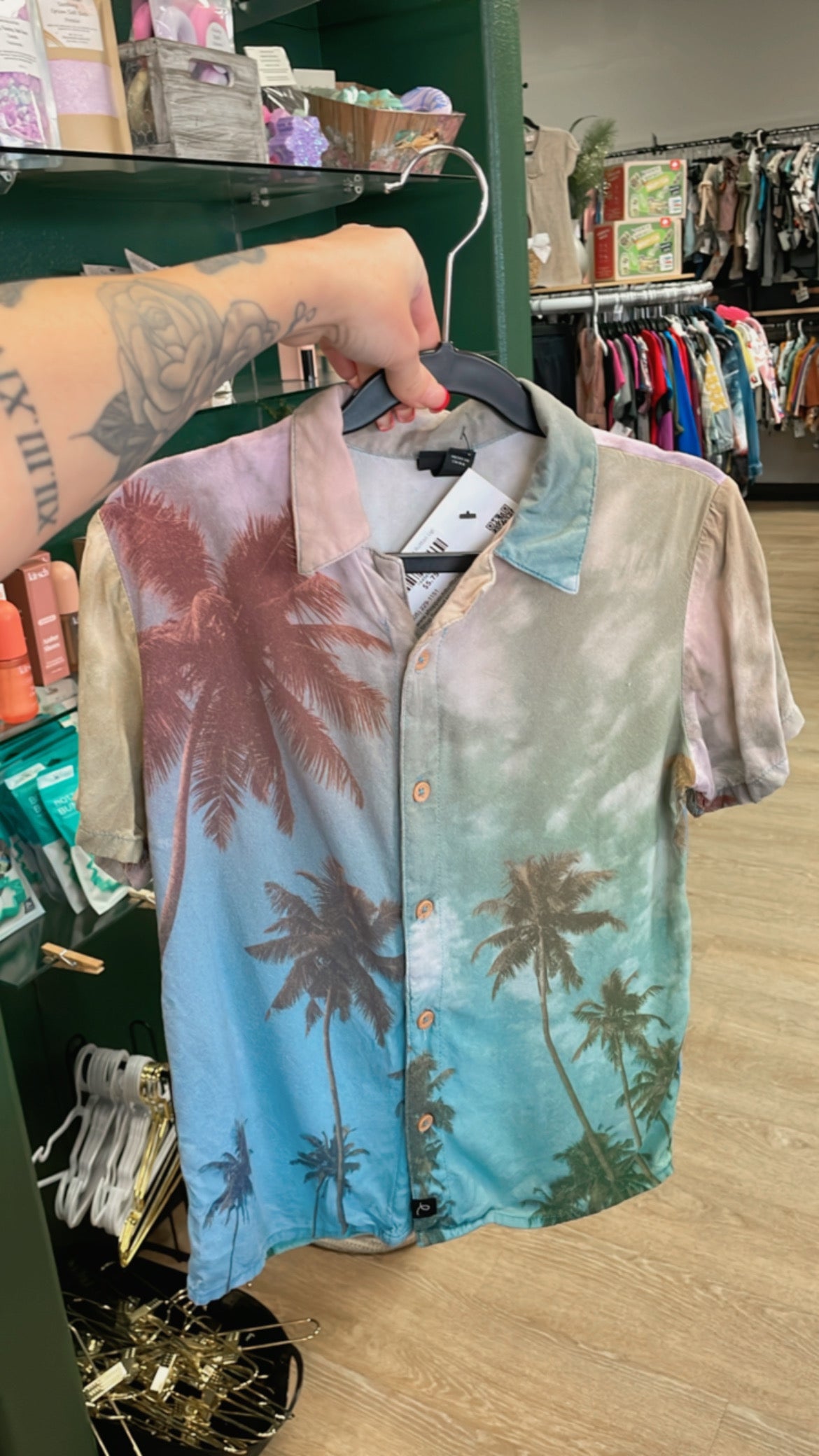 6/7 Sunset Palm Tree Button Up