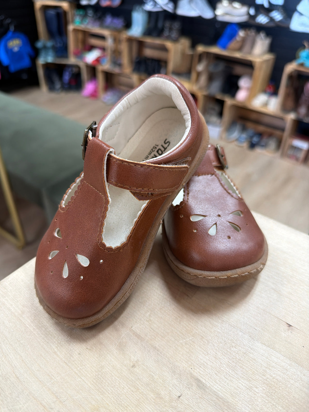 8c Brown Mary Jane Velcro Shoes