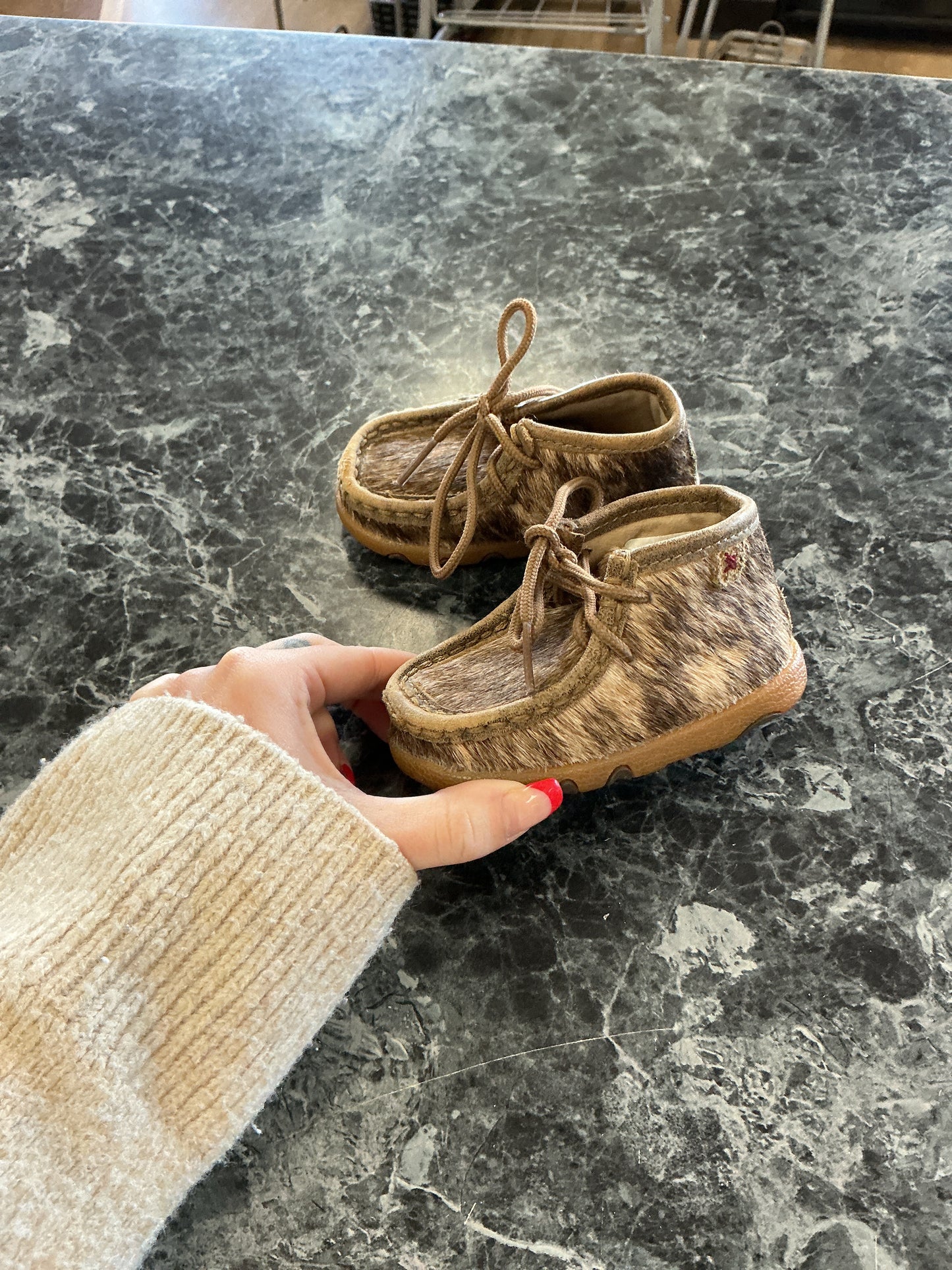 3m Twisted X Cowhide Mocassins