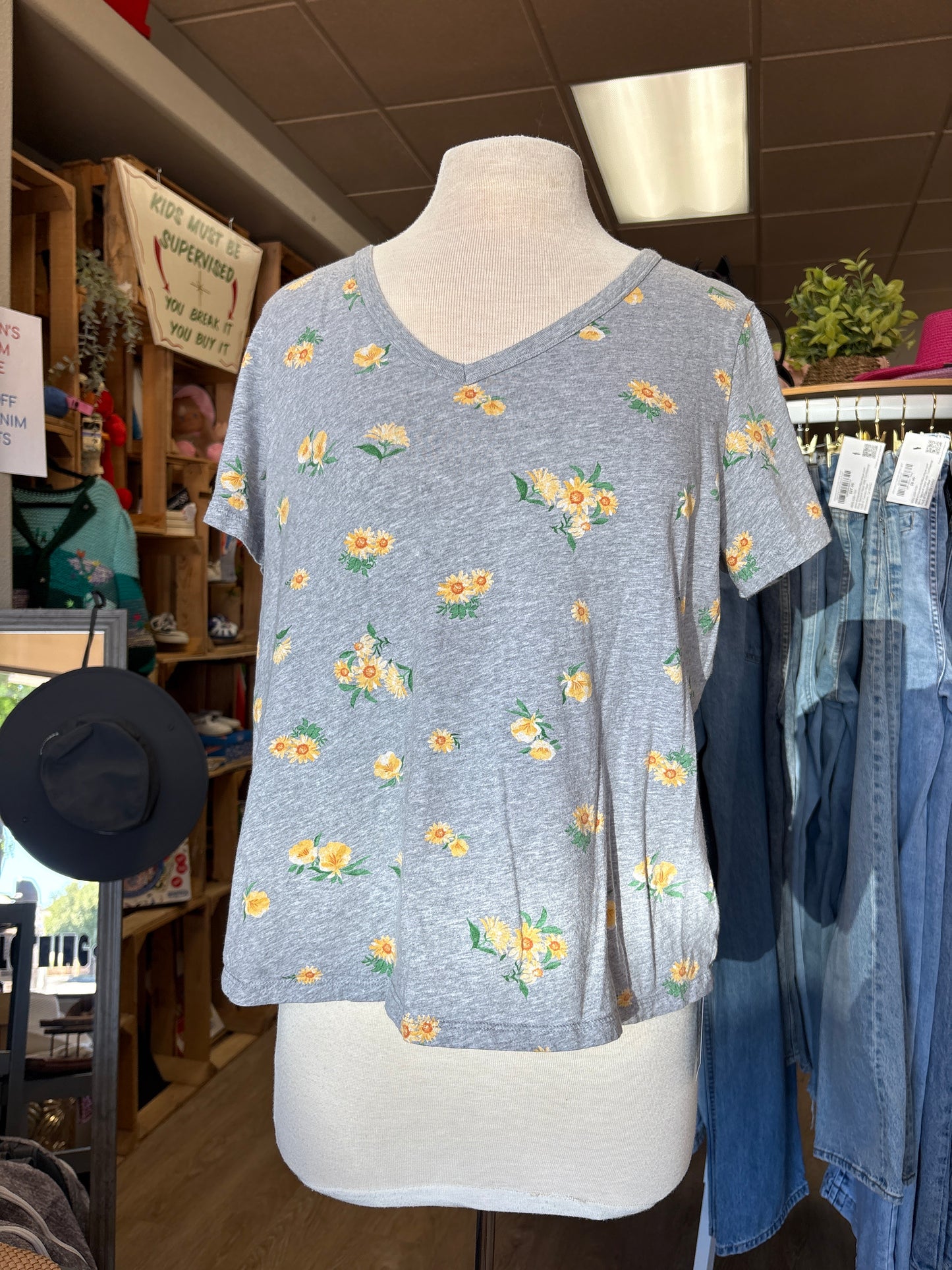 Womens Large Grey/Yellow Floral V Neck Shirt