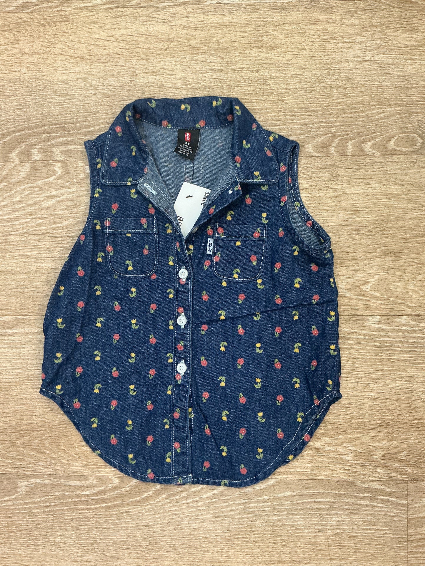 2t Levis Floral Button Tank