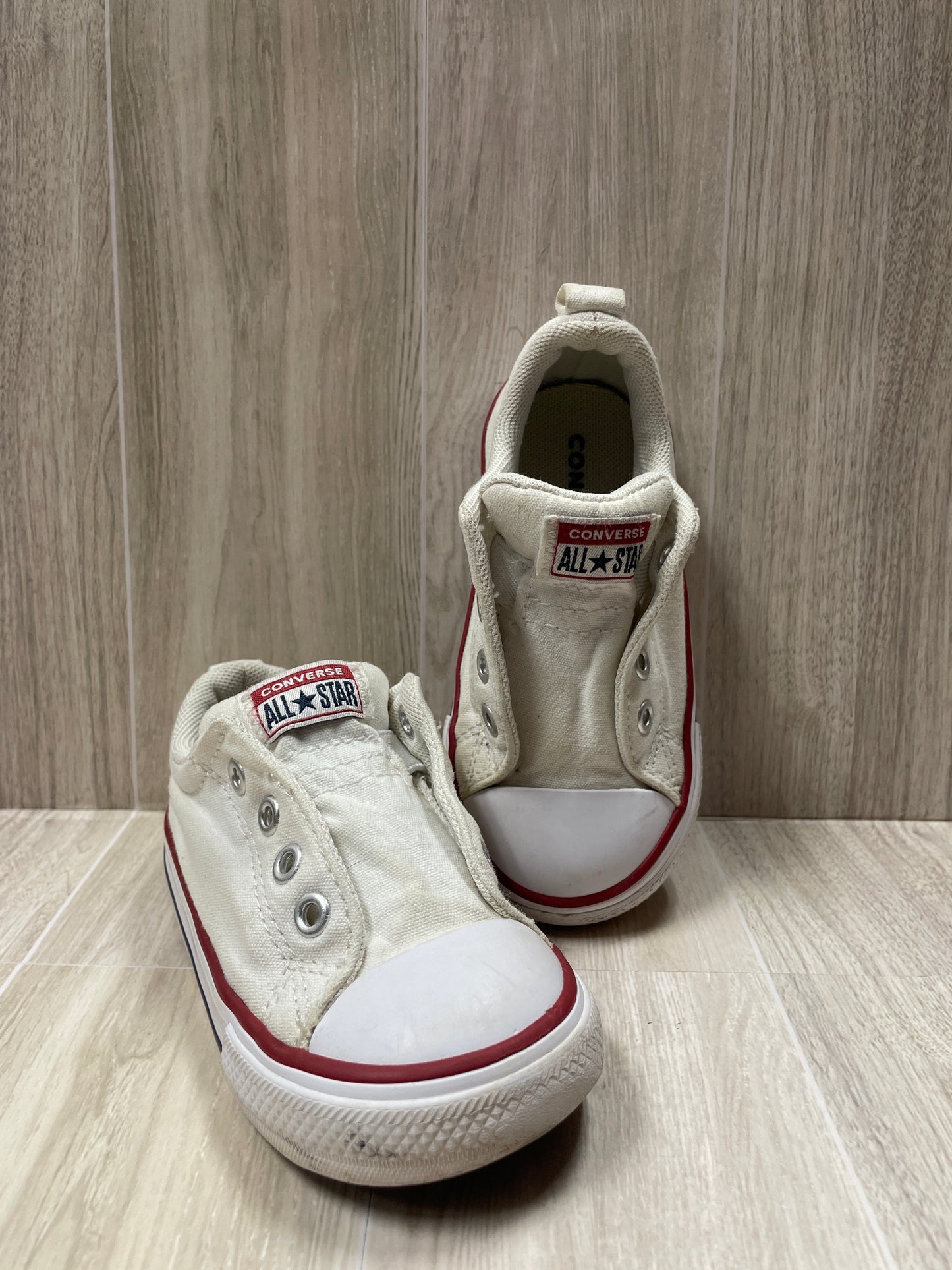 7c White Slip On Converse