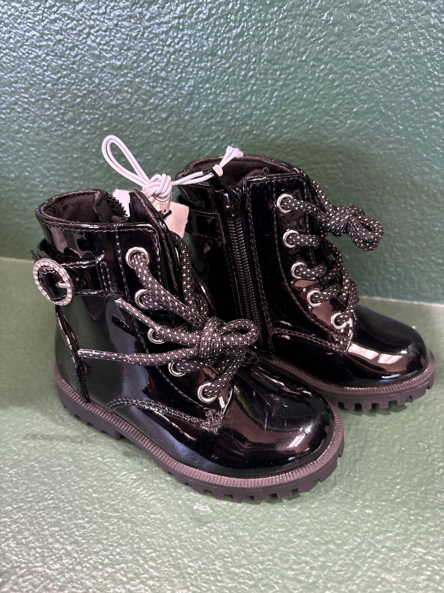 NWT 6c Black Glamour Boots