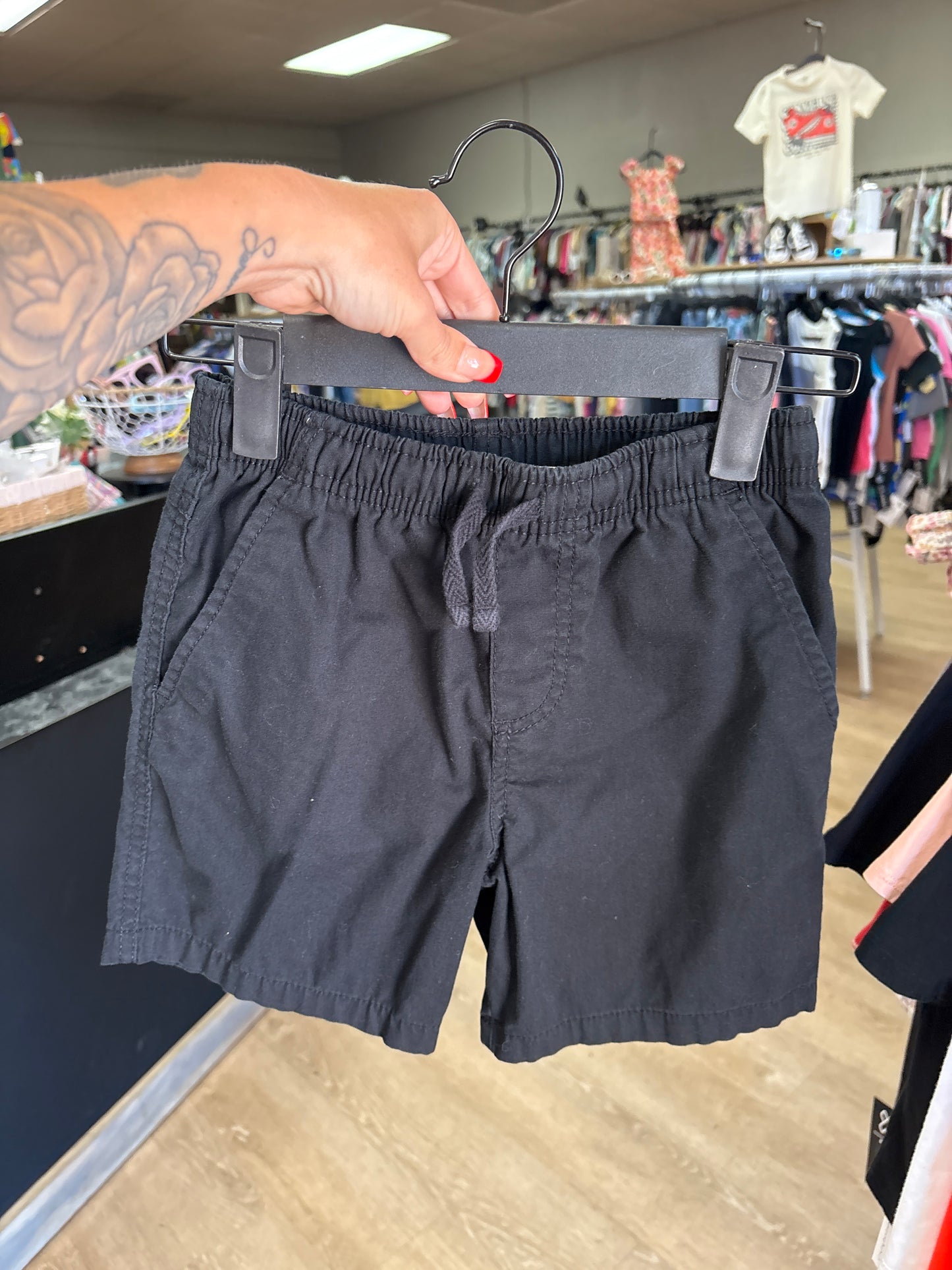 6/7 Tie Waist Shorts - Black
