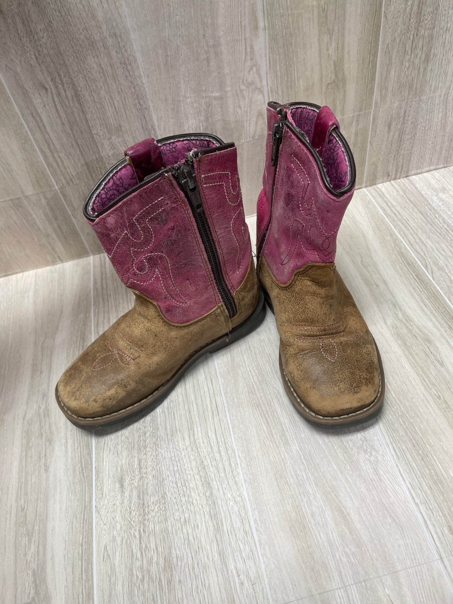 8c Shyanne Pink Western Boot