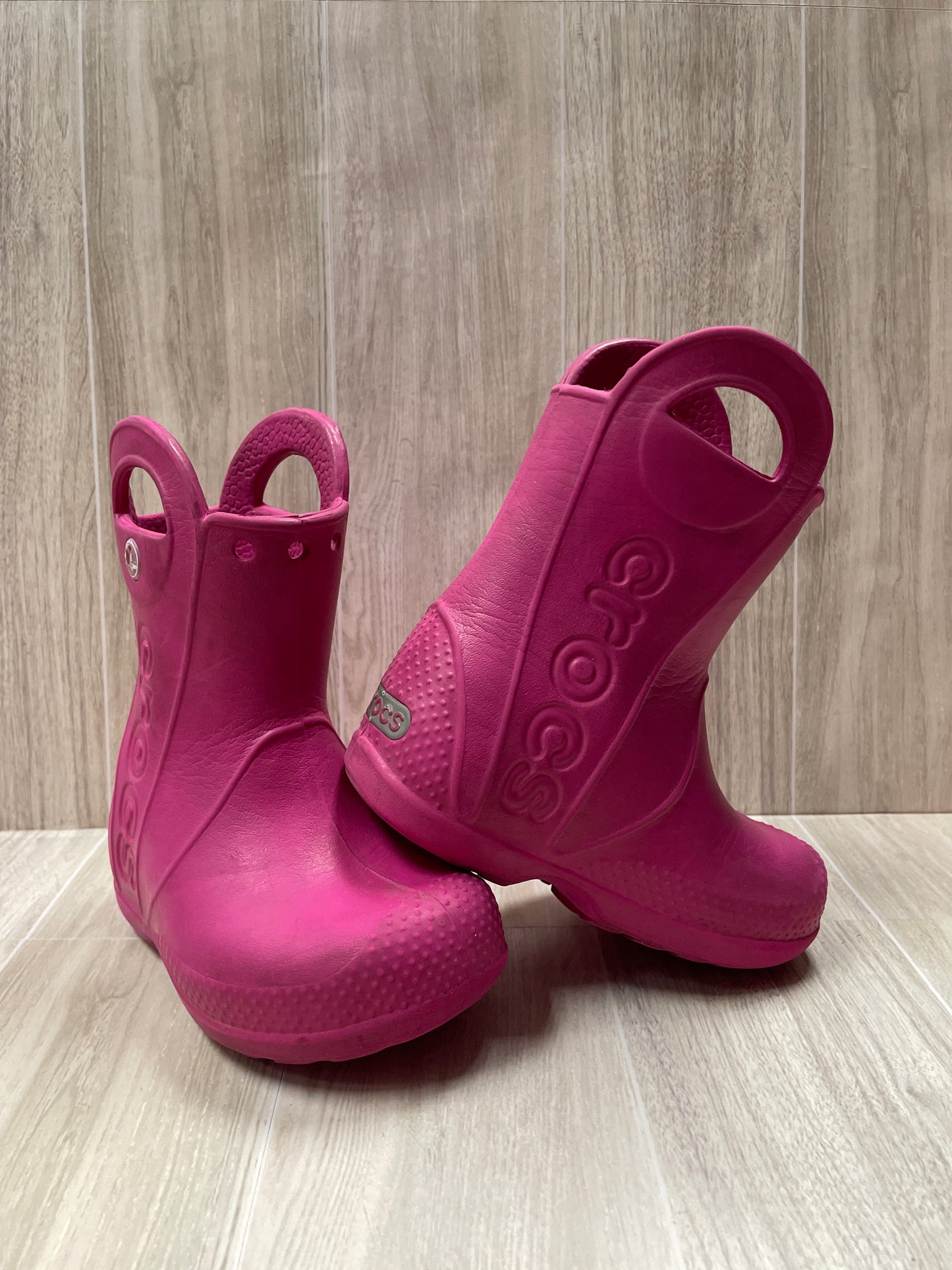 6c Pink Crocs Rainboot - Blemish