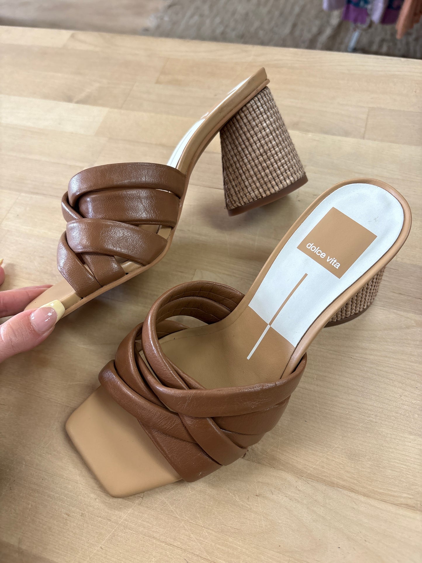 Womens 6.5 Dolce Vita Brown Textured Heels