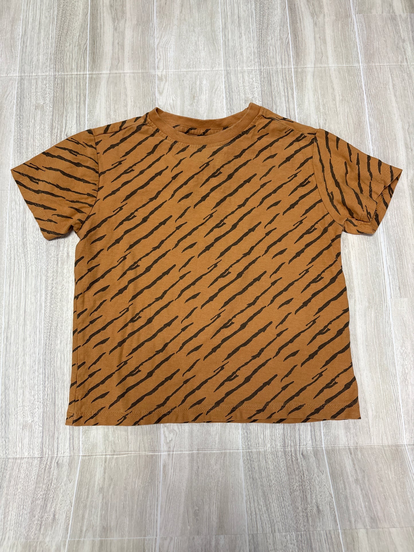 3/4 Zara Tiger Stripe Tee