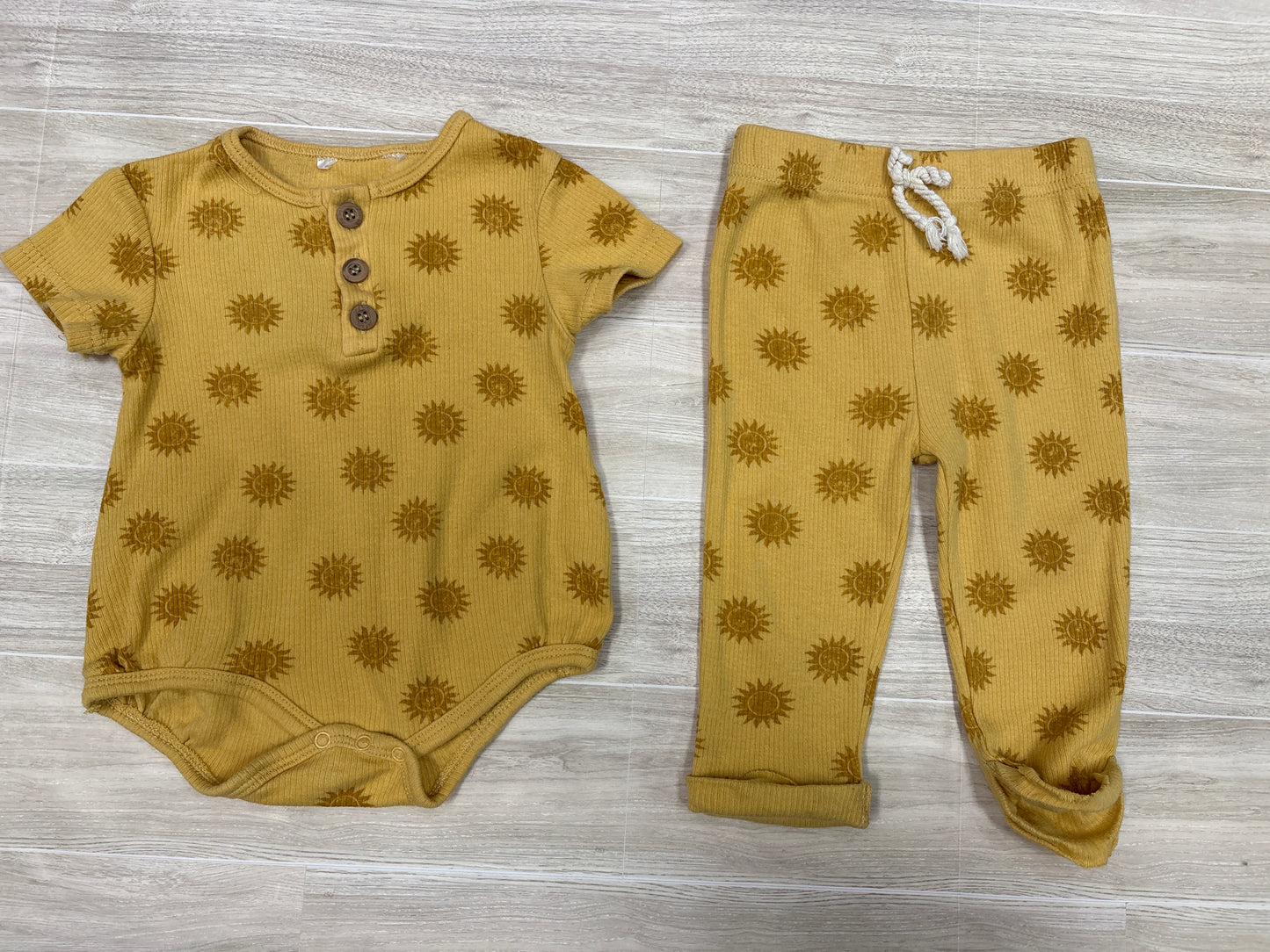 6m Yellow Sun 2 Piece Set