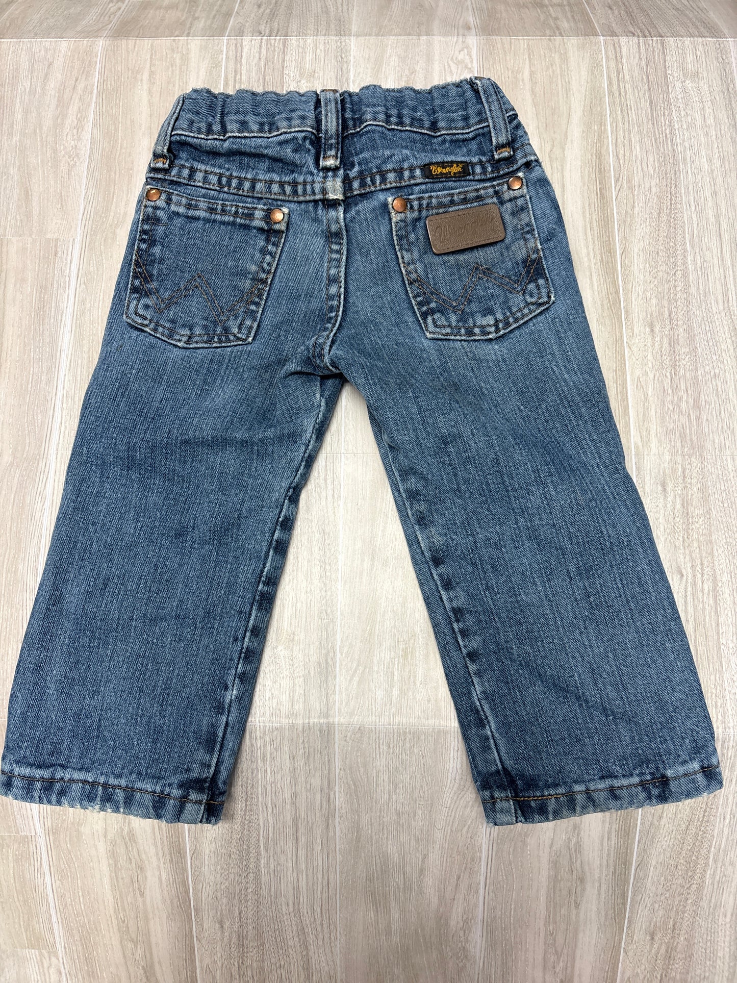 2T Wrangler Medium Wash Denim