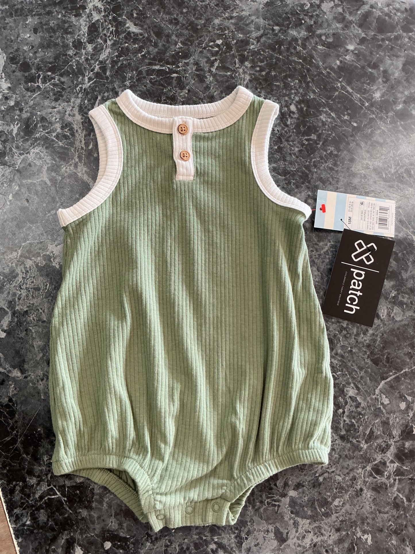 NWT 18m Ribbed Button Tank - Green