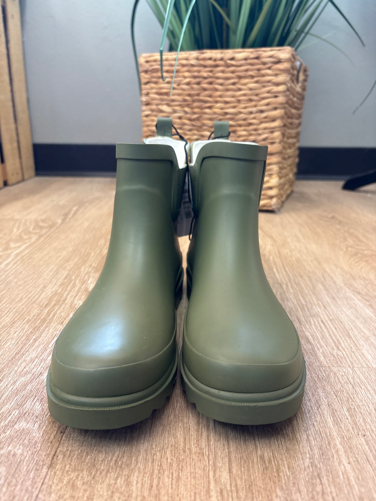 NEW - Rainboot - Olive - 6W
