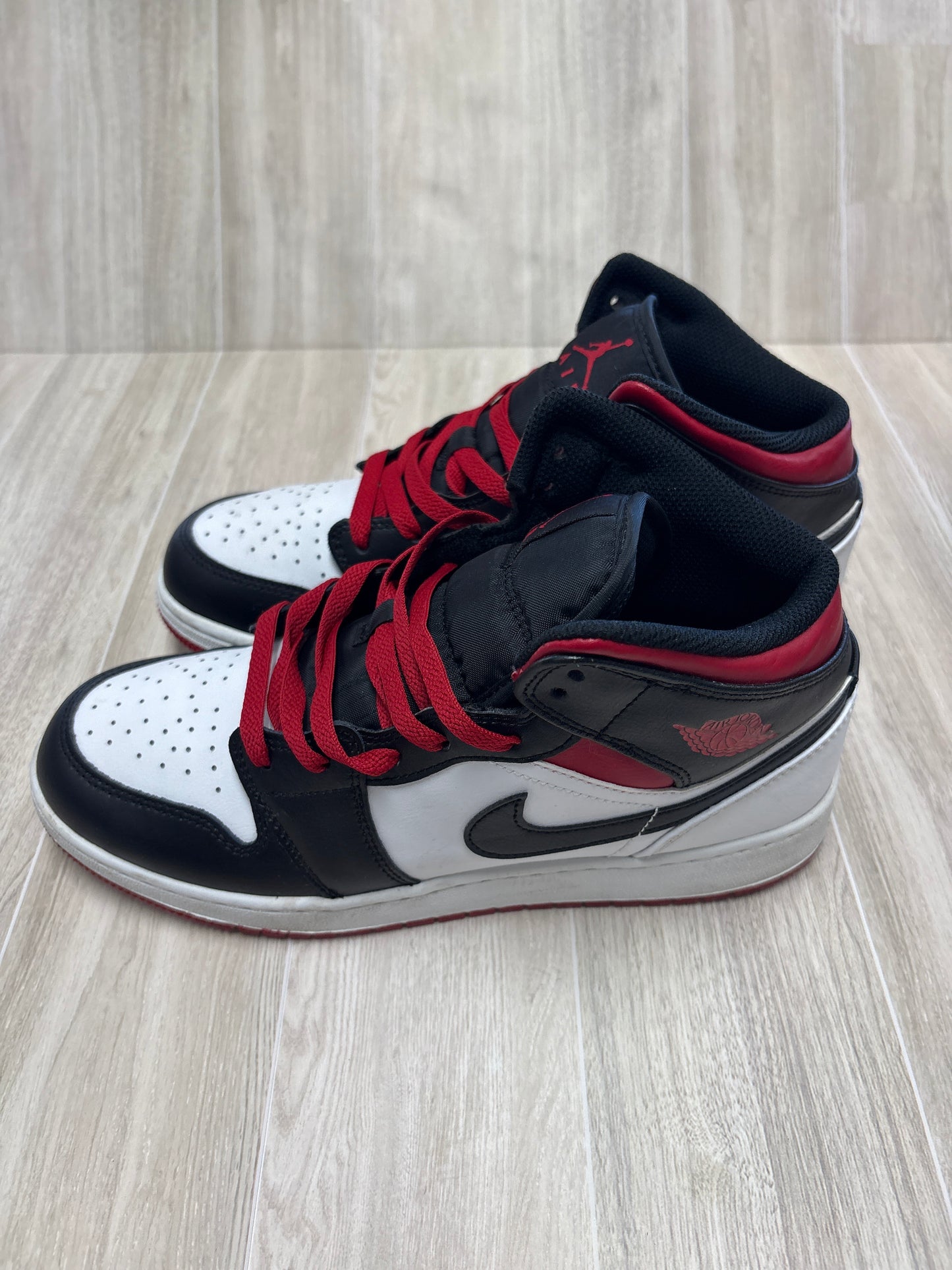 7Y High Top Air Jordan 1 Mid