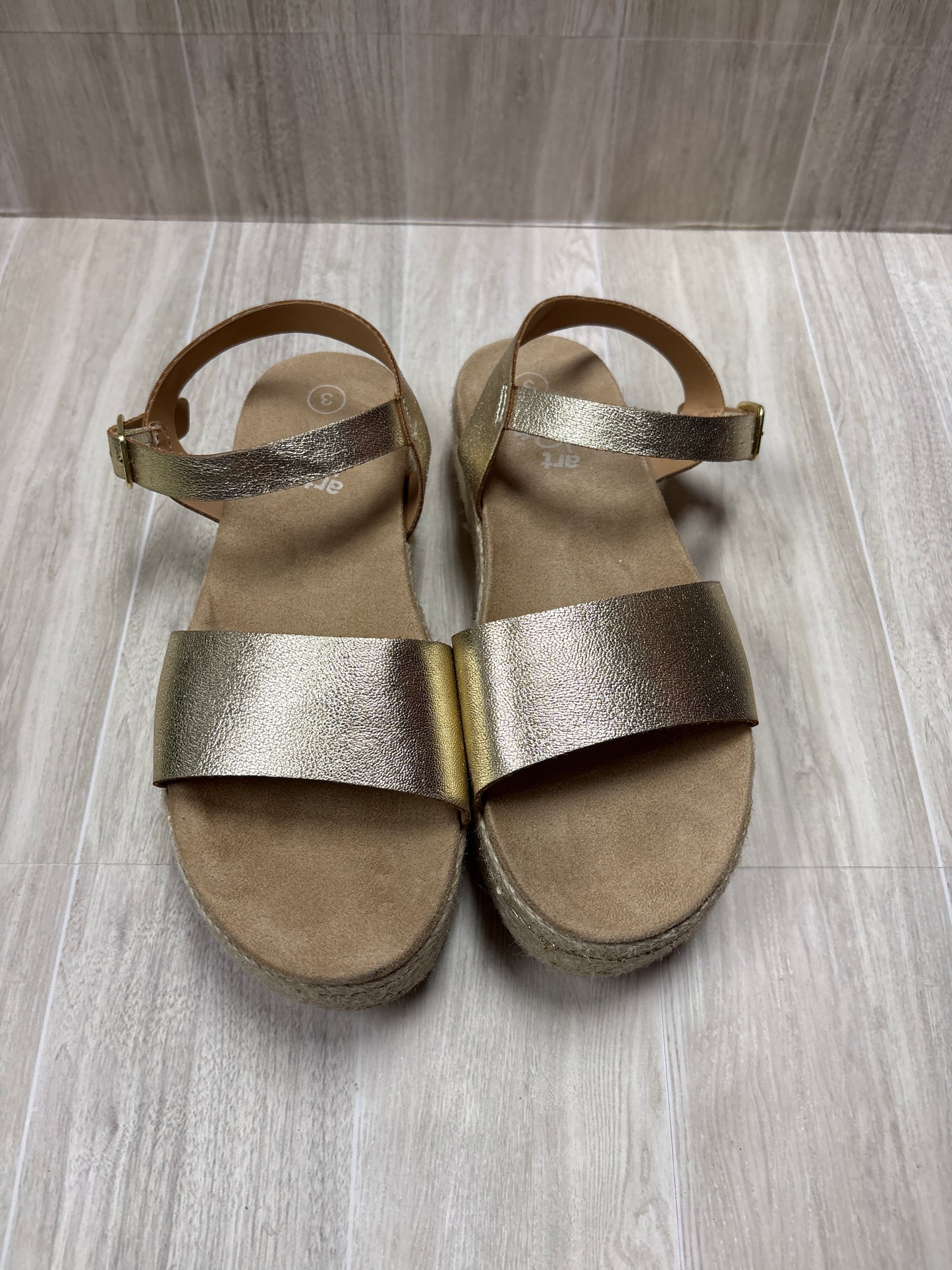 3Y Gold Platform Sandal