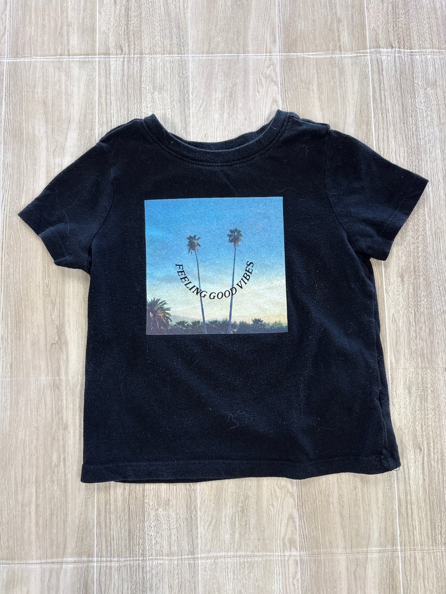 2T Feeling Good Vibes Graphic Tee