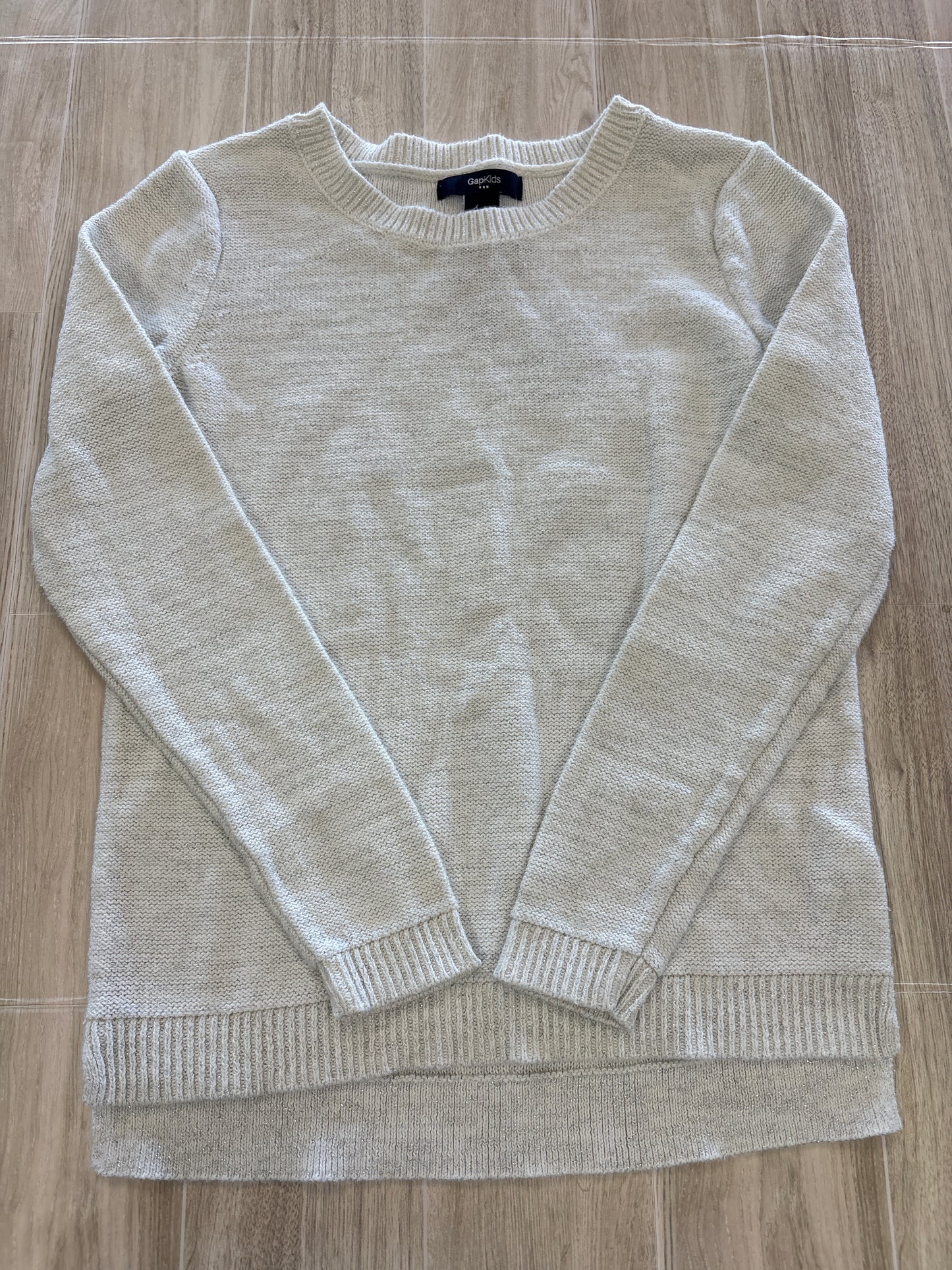 8/9 White Silver Shimmer Knit Sweater