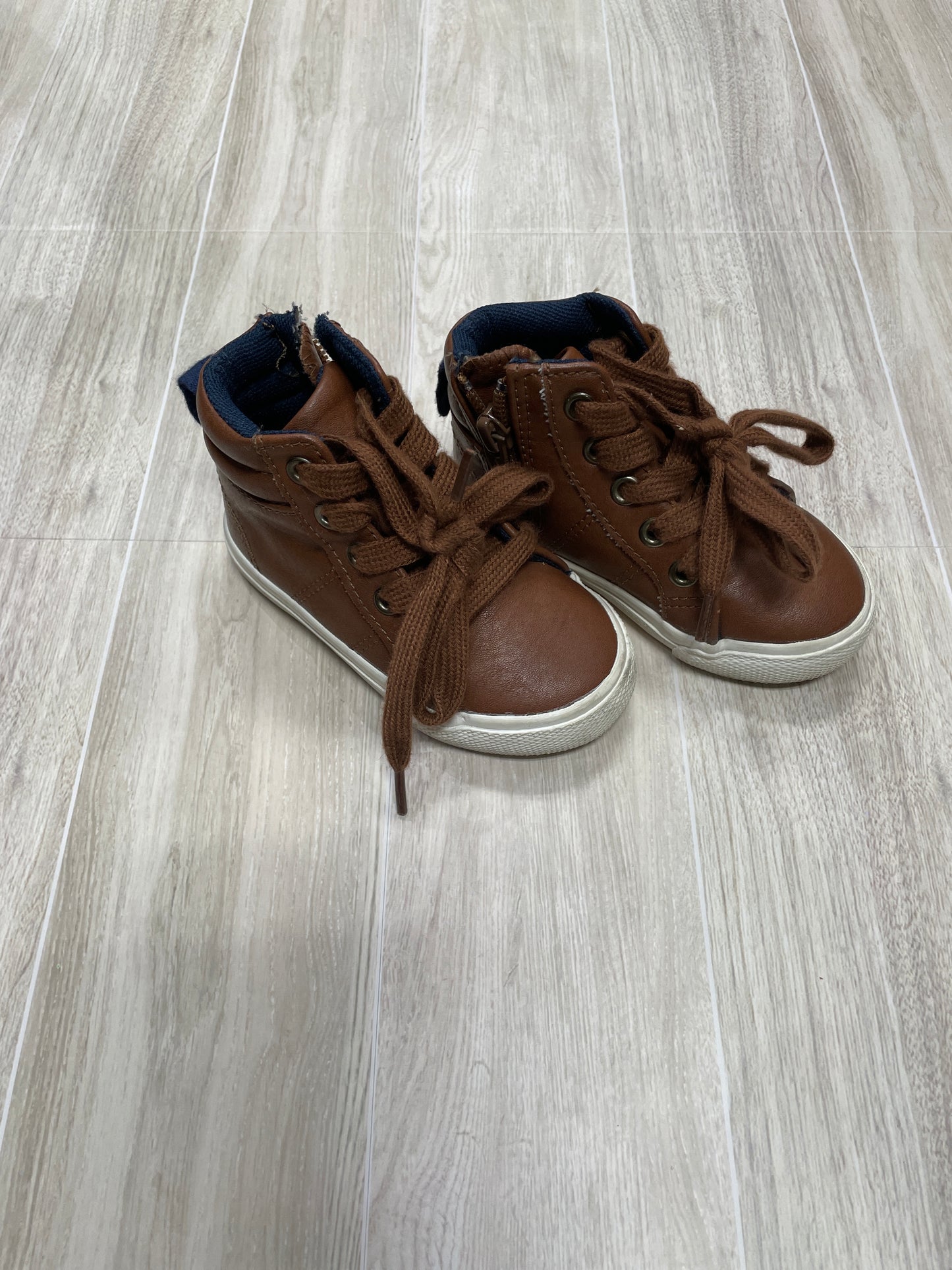 5c Brown High Top Leather Booties