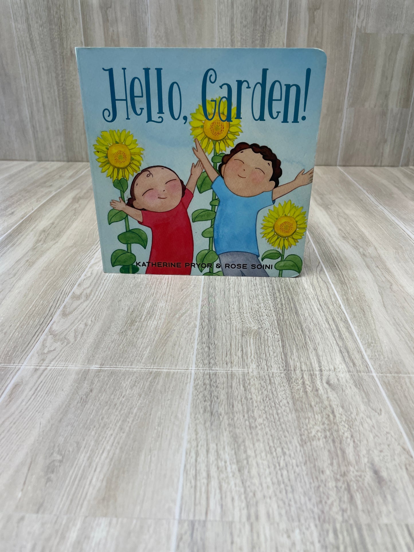 Book - Hello, Garden