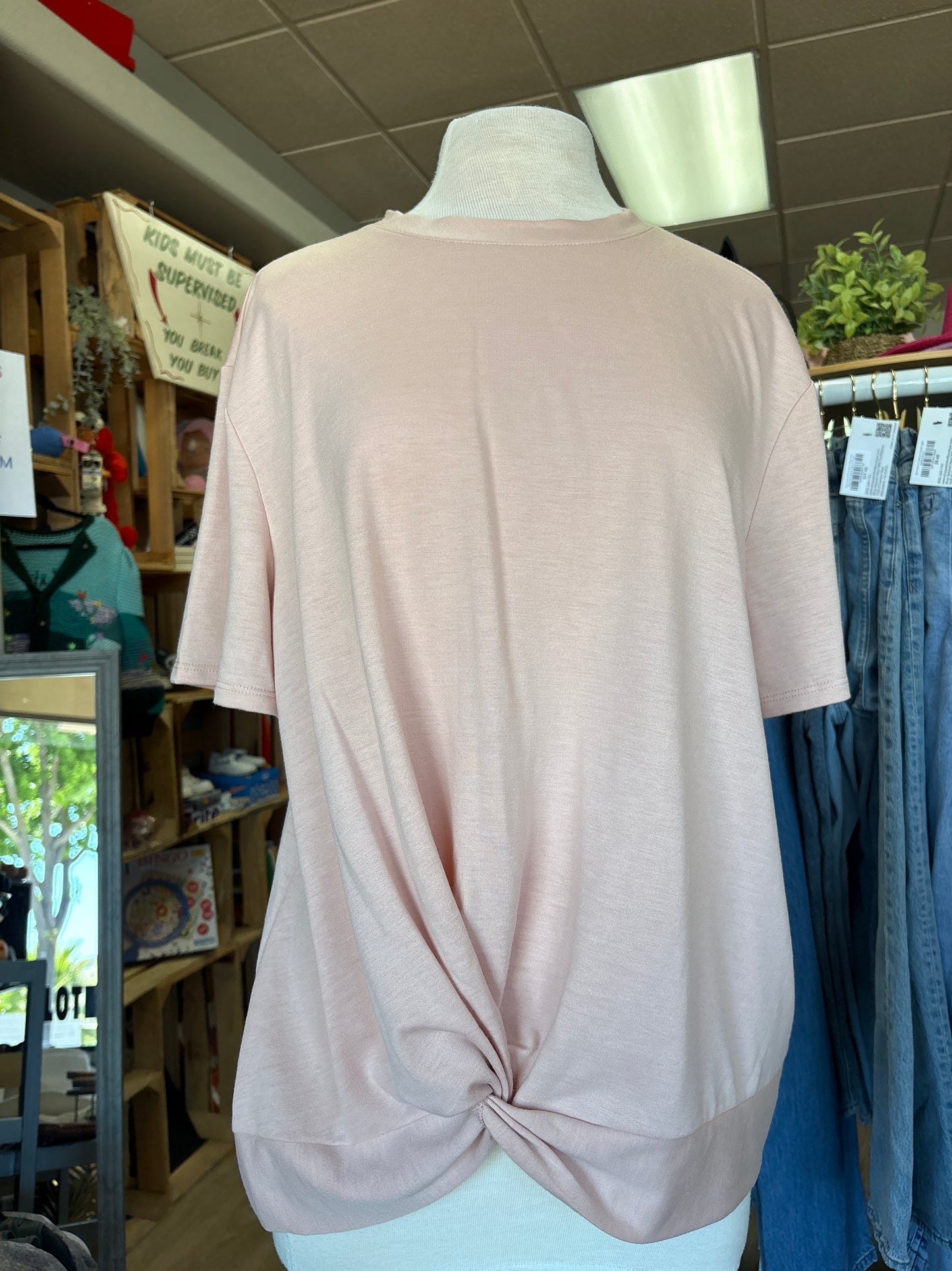 Womens XXL Como Vintage Pink Knotted Tee