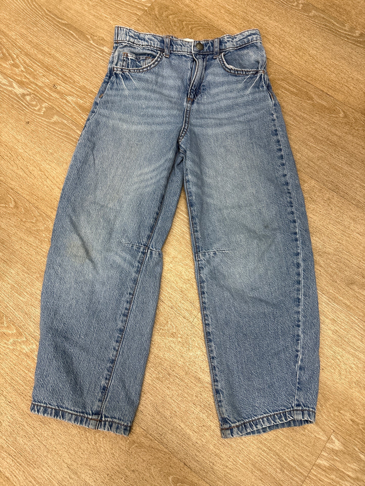 8 Cotton On Light Wash Barrel Leg Denim