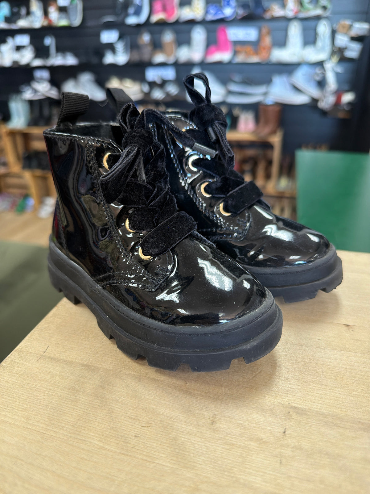 7c Black Lace Up Boots - Blemish