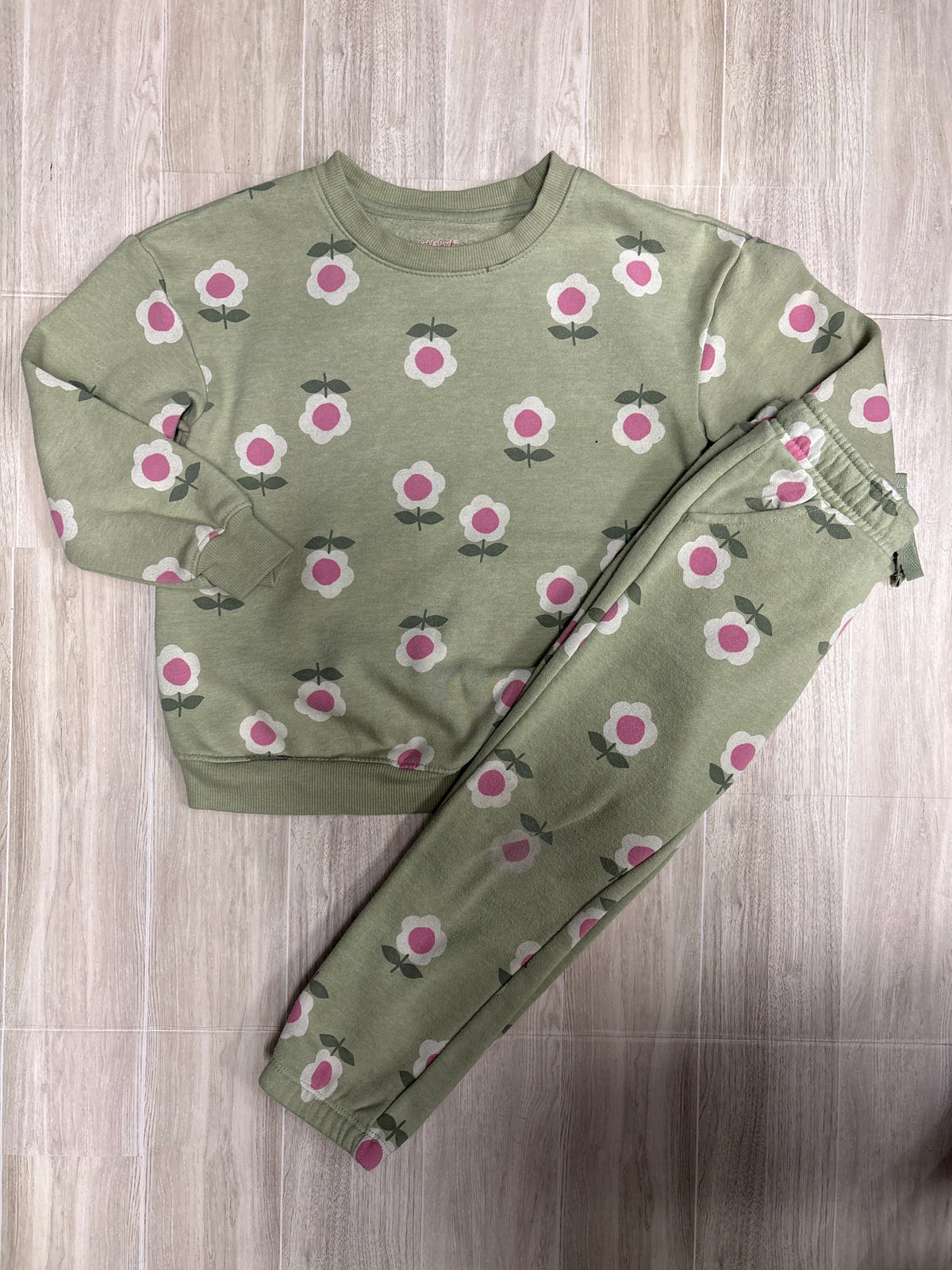 4/5 Olive Floral Lounge Set (Top 5T Bottoms 4T) - Blemish