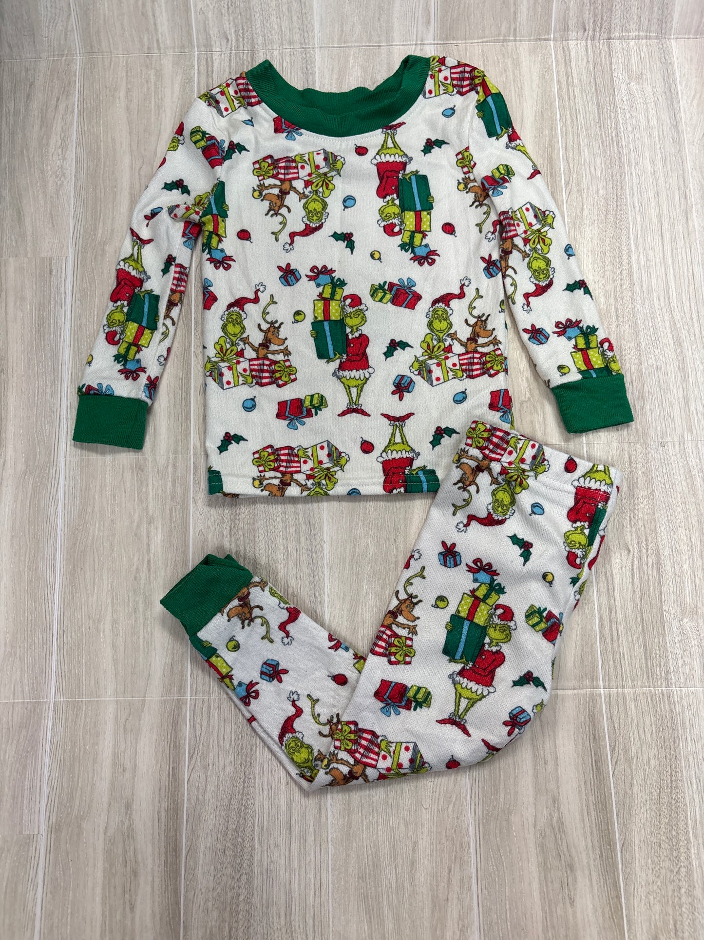 18m Grinch Holiday Pajama 2 Piece Set