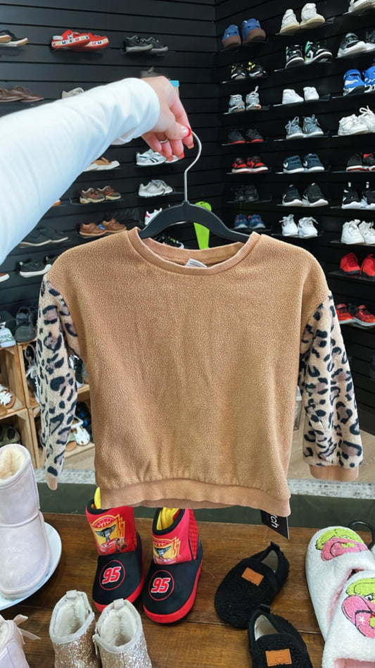 4/5T Cheetah Fleece Pullover