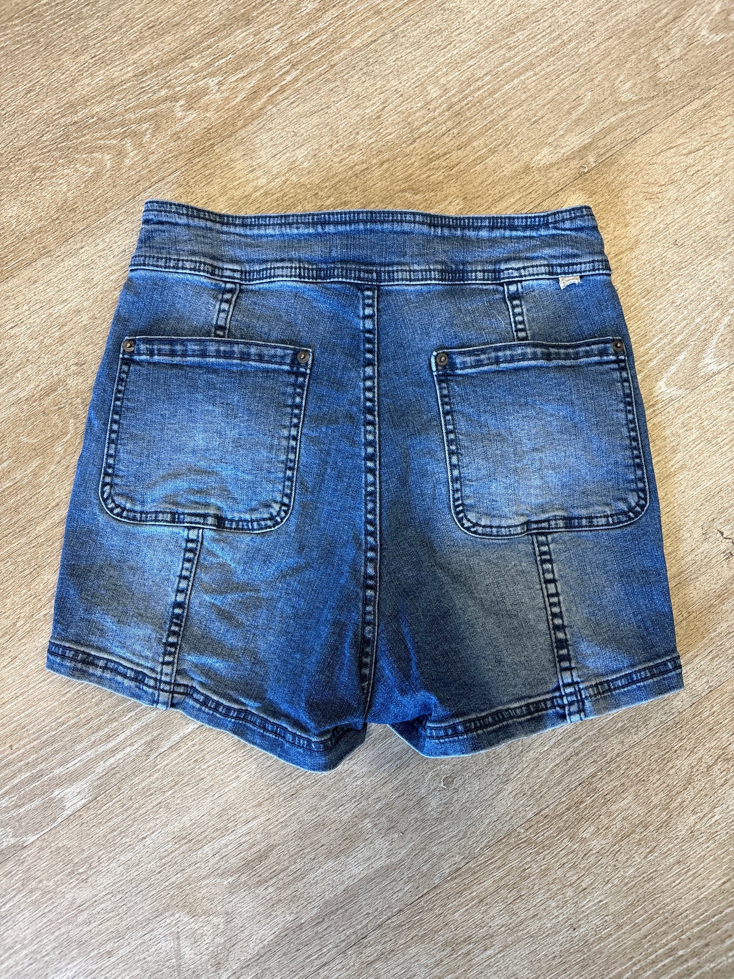 Womens 29 Oniell Front Tie Denim Shorts