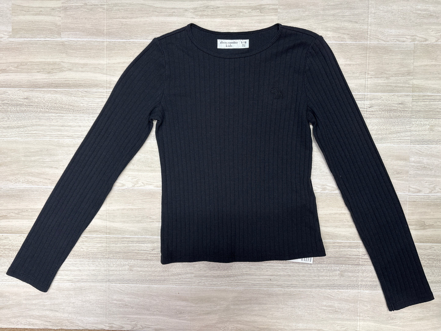 9/10 Black Ribbed Long Sleeve