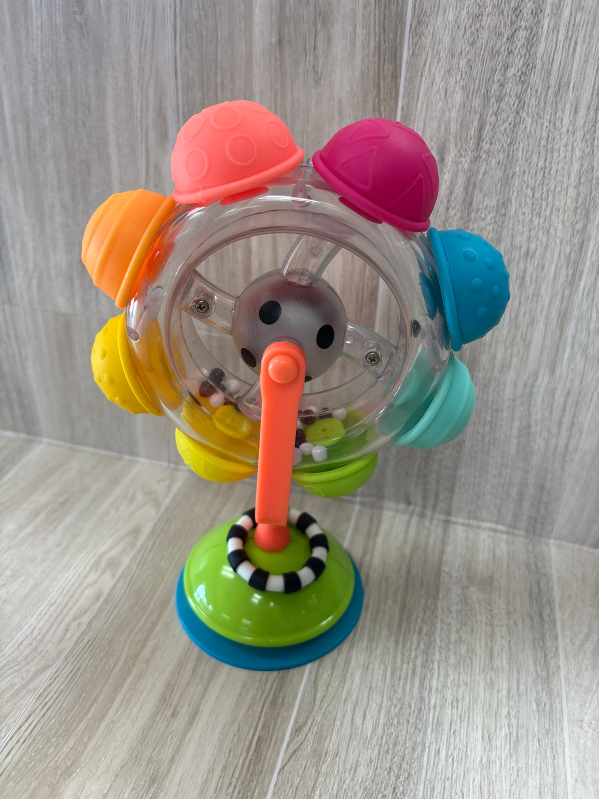 Toy - Suction Spin Toy