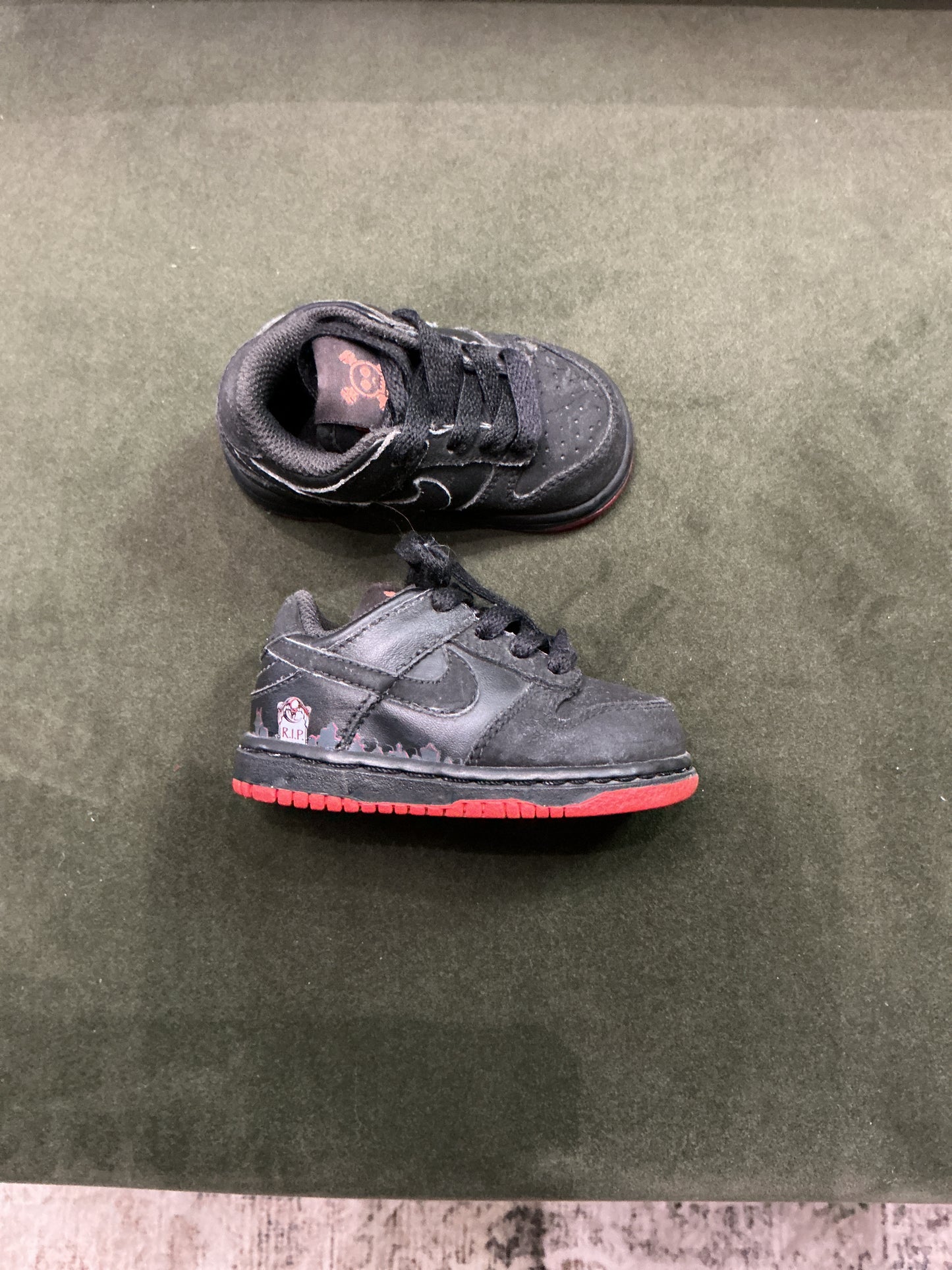 4c Nike Halloween 2009 Release