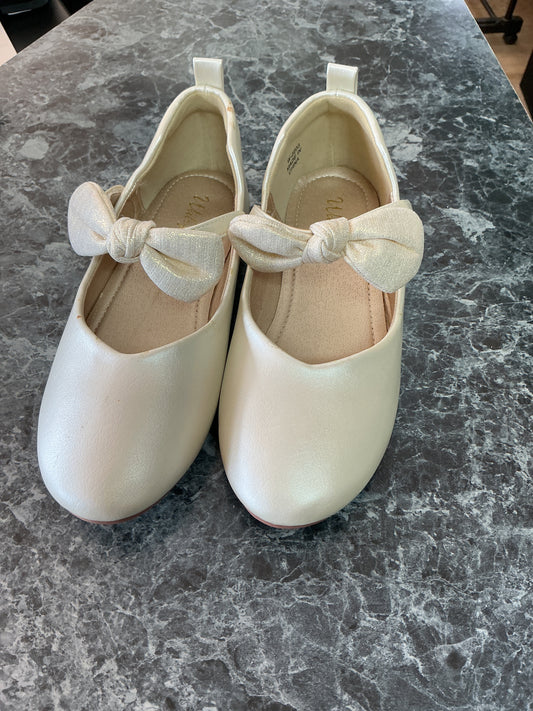 2Y Gold Bow Maryjane Flats
