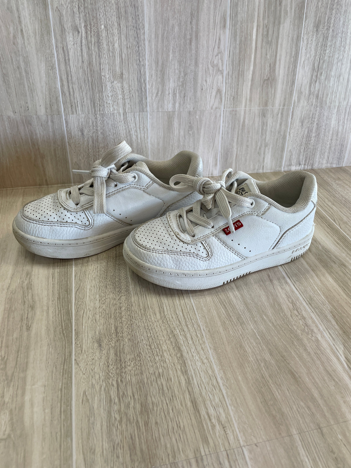 10m Levis White Leather Sneaker