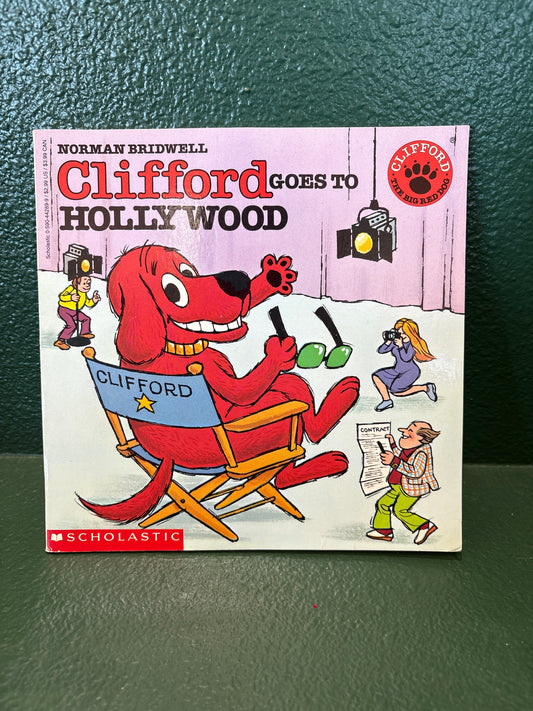 Book - Clifford Goes To Hollywood