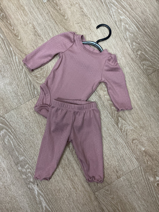 Newborn Blush Eyelit 2 Piece Set