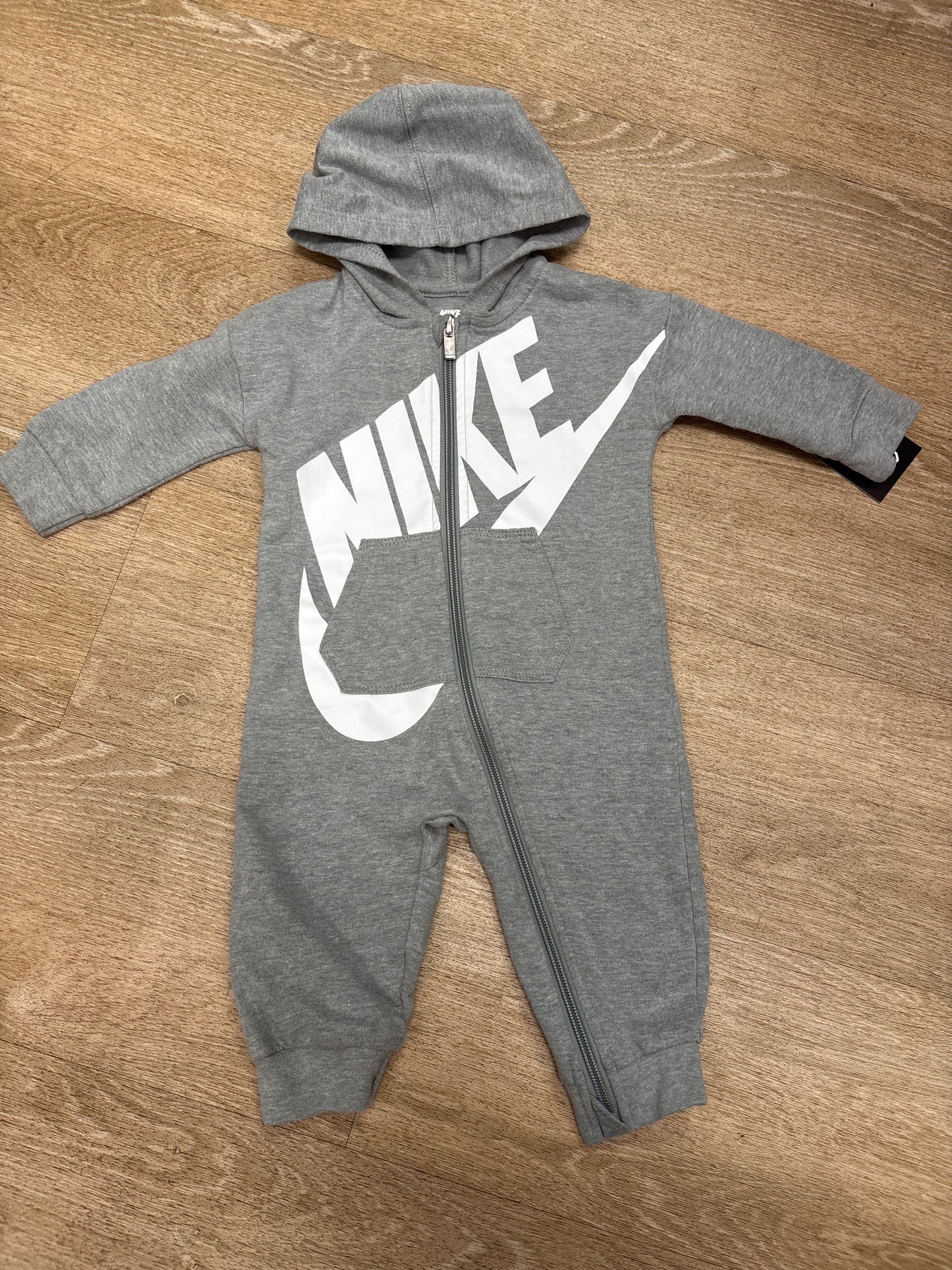 9m Grey Nike Hooded Jumper