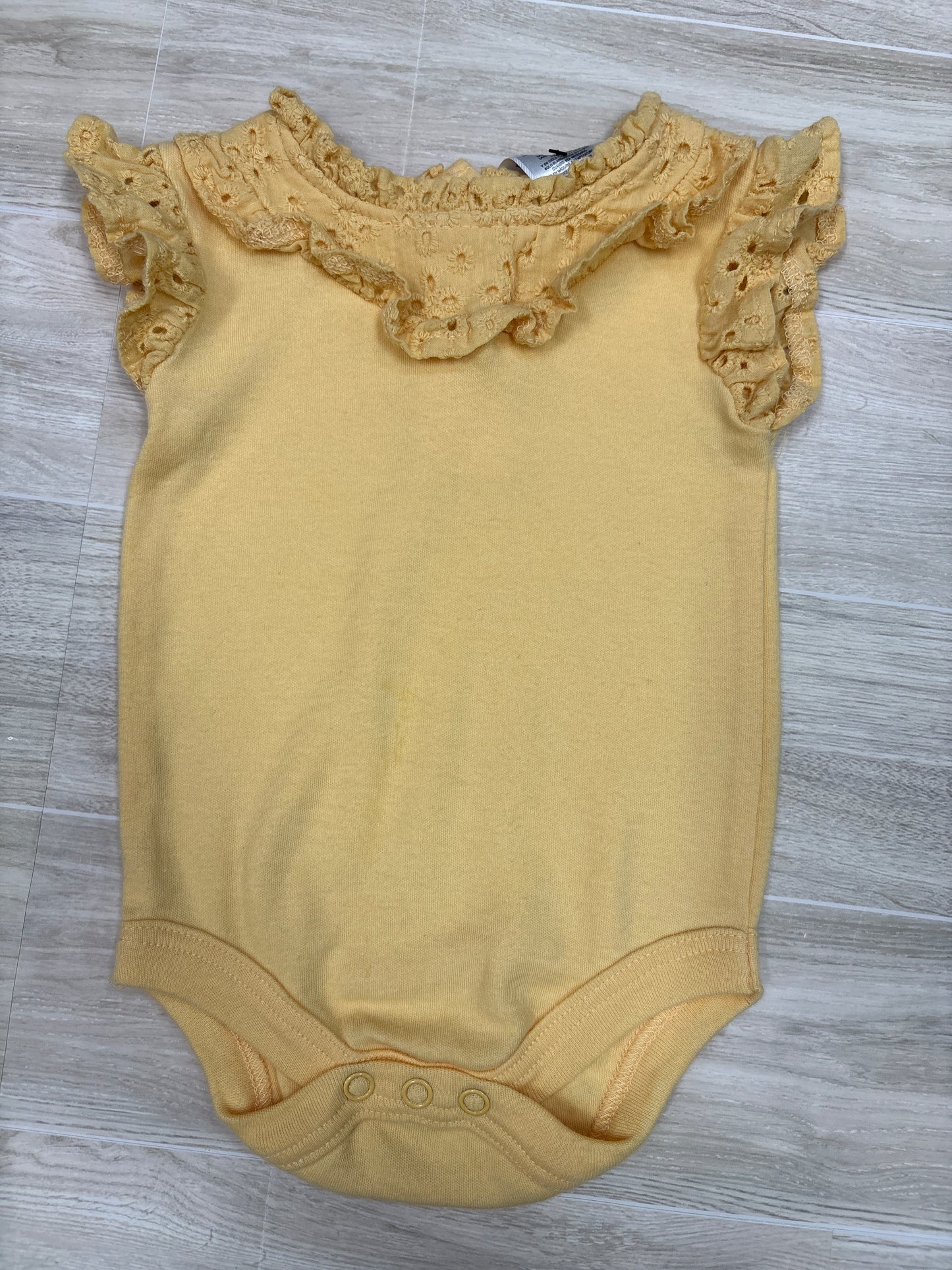 3-6m Yellow Eyelet Detail Onesie
