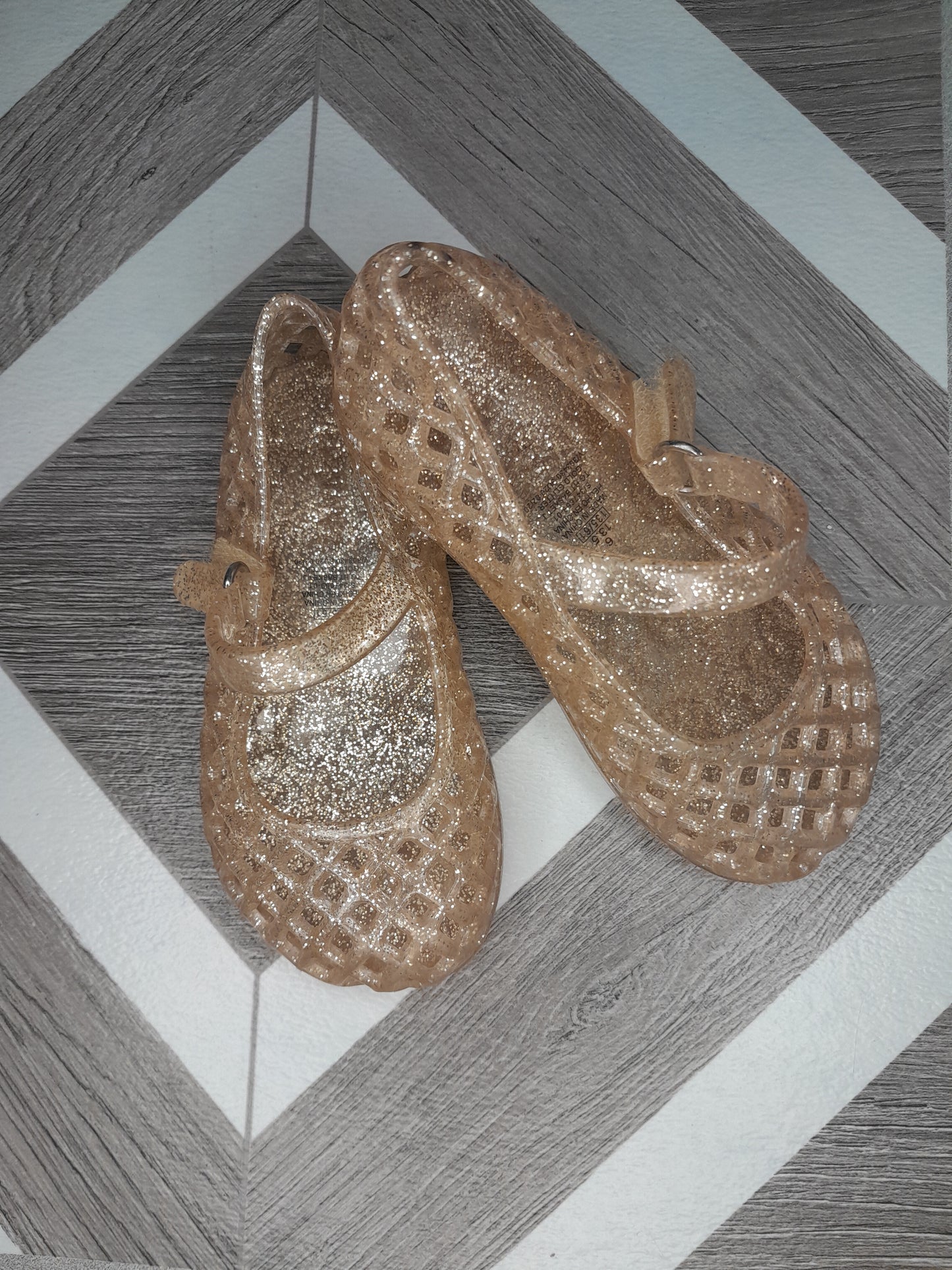 Old Navy Gold Glitter Jelly Sandals